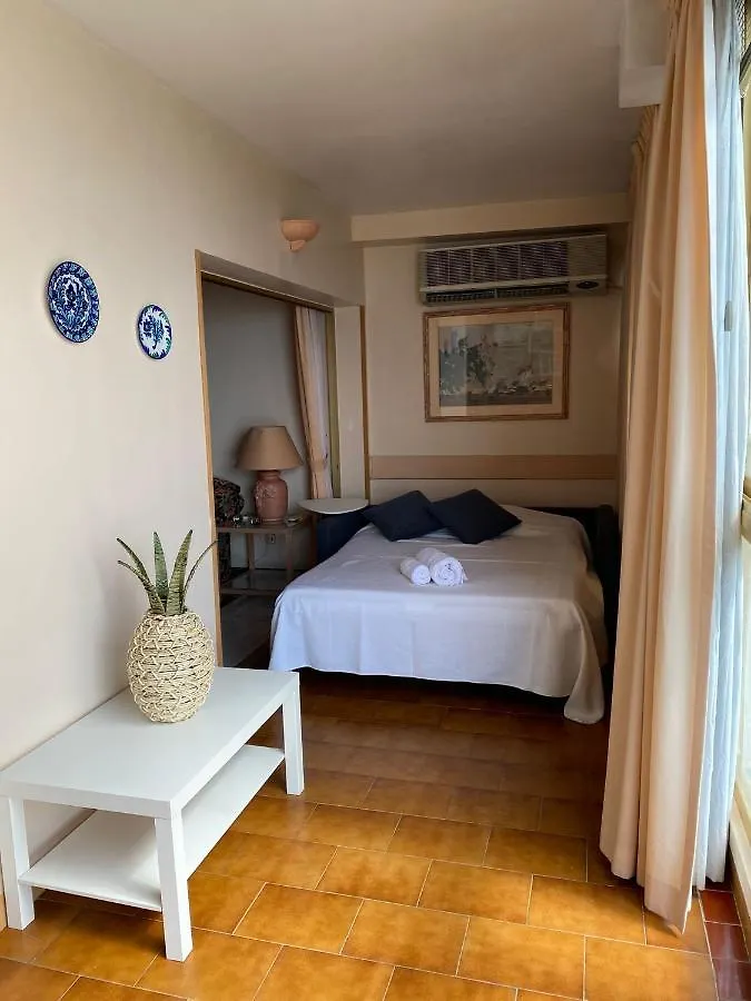 Precioso Apartamento En Primera Linea De Playa Marbella 0*,