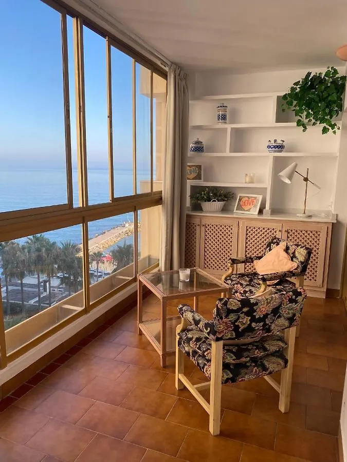 Precioso Apartamento En Primera Linea De Playa Marbella